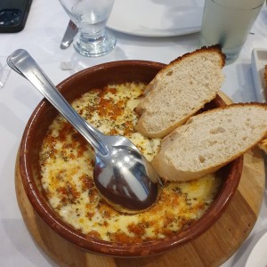 Queso fundido