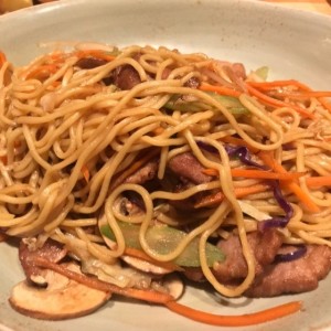 Lo Mein Puerco