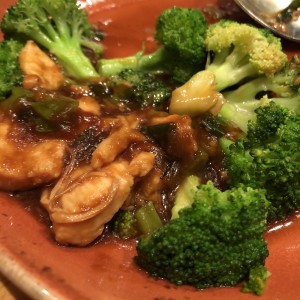 Ginger chicken with broccolli