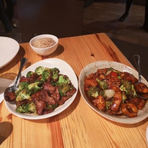 beef with broccoli & sesame chicken