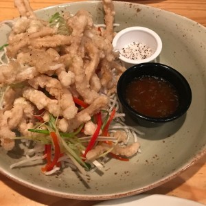 Salt and Pepper Calamari! Delicioso ?