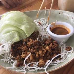 Chicken lettuce wraps