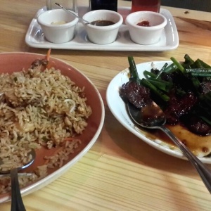 Mongolian beef y arroz combinacion