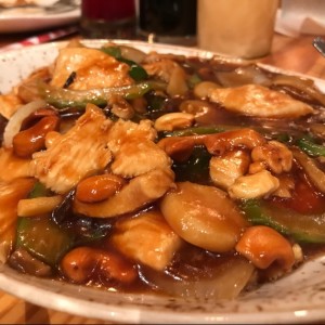 Cashews Chicken 