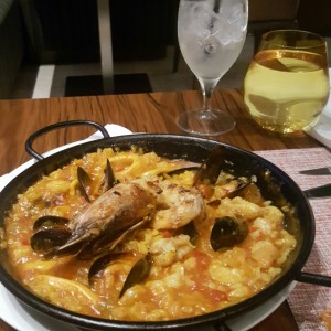 Paella de Mariscos al estilo mediterraneo