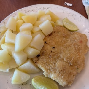 Corvina a la Plancha o Al Ajillo