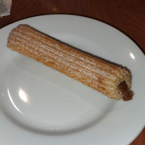 Churro relleno de manjar