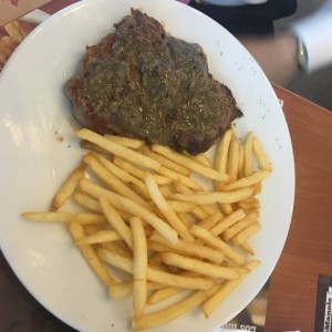 carne a la pimienta con Papas