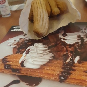 churros rellenos de manjar