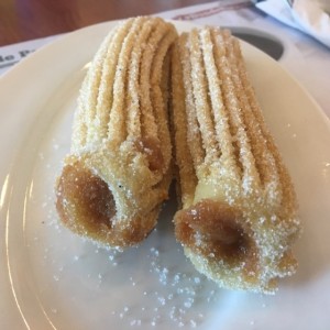 Churros rellenos de manjar