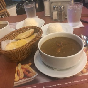 sopa de lentejas