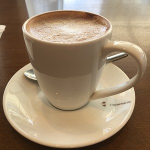 capuccino con leche de almendra 