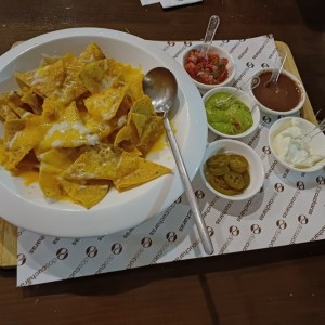 Super Nachos Dos Cucharas