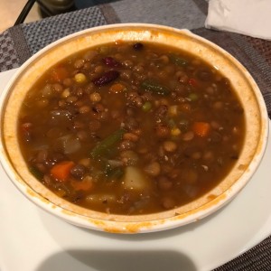 sopa de lentejas con vegetales