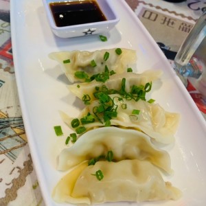 Tentadoras Entradas - Gyozas de Pollo