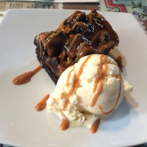 Brownie con helado