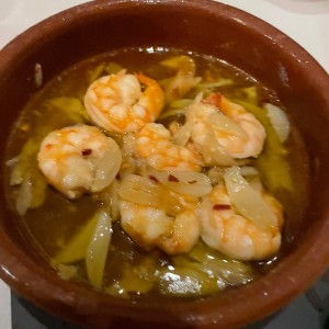 camarones al ajillo