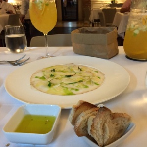 Mero Carpaccio y sangria