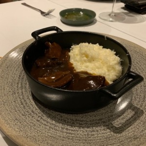 Short Rib con Risotto de Queso Parmesano