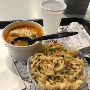 sopa de tomate y Orzo 