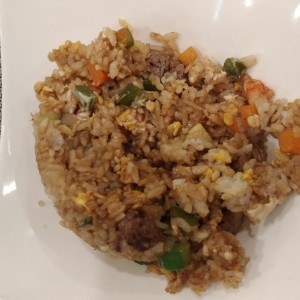 Yakimeshi con salsa Itto