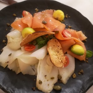 Carpaccio de salmon y mero ahumado