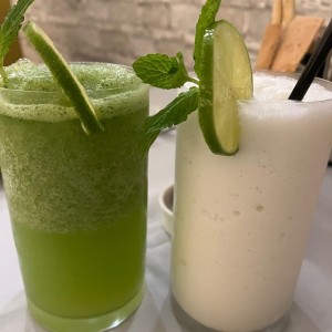 Limonada de menta y de coco 