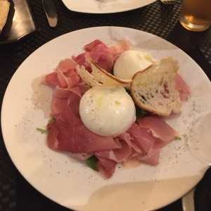 Burrata di prosciutto