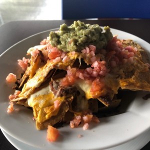 Nachos The Corner 76 Medianos