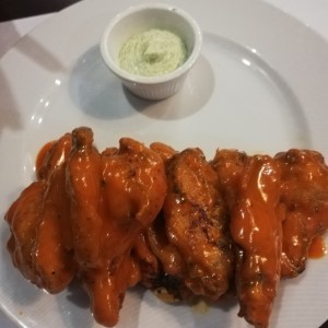 Wings con salsa buffalo