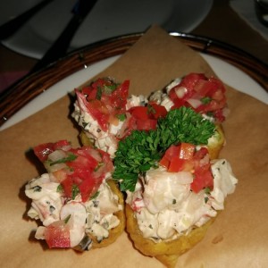 Canastas de langostino con pico de gallo