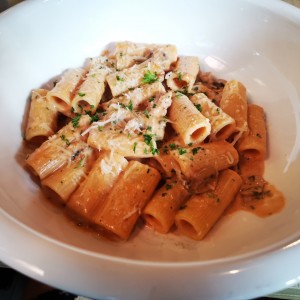 Pasta - Rigatoni Alla Boscaiolla