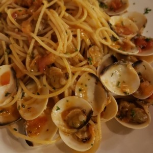 spaghetti a la vongole 