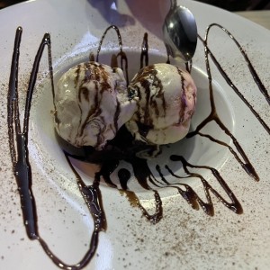 Postres - Brownie con Gelato