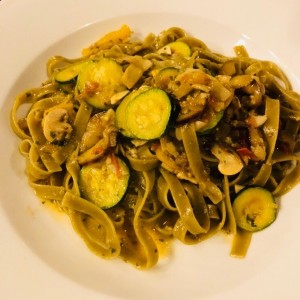 Fettucini verde alla Mediterranea