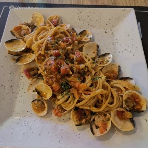 Linguine alle vongole 