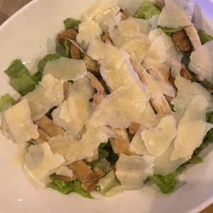 Ensalada Cesar con Pollo
