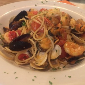 Spaghetti Alla Pescatora