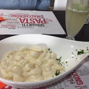 gnocchi + limonada con hierba buena