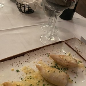 Calamar relleno de manchego 