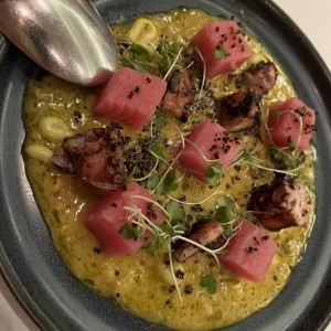 Pulpo y tuna