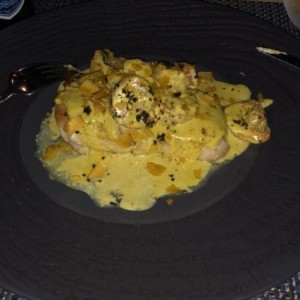 pescado con camarones, deliciosa la salsa con curry