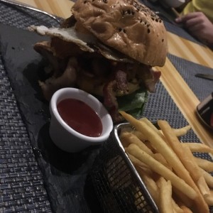 Mercao Burger con Pollo