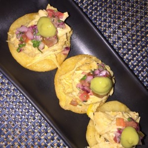 arepas de pollo y aguacate