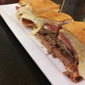 emparedado cubano