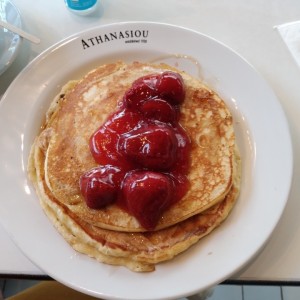 pancakes de fresas con peanut butter