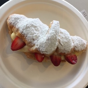 croissant fresas con crema