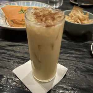 Jugo de Maracuyá con coco y canela