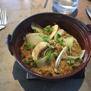 Risotto trio de hongos