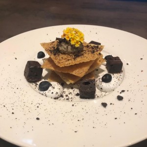 brownie con helado de banano